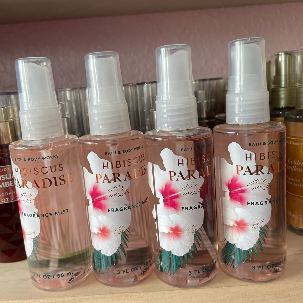 - Hibiscus paradise